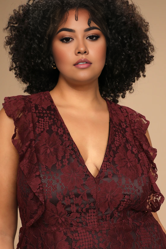 Weitese Formal Women's Dresses Deep V Neck Burgundy Lace Ruffled Tiered Sleeveless Maxi Dress Prom Dress Stores