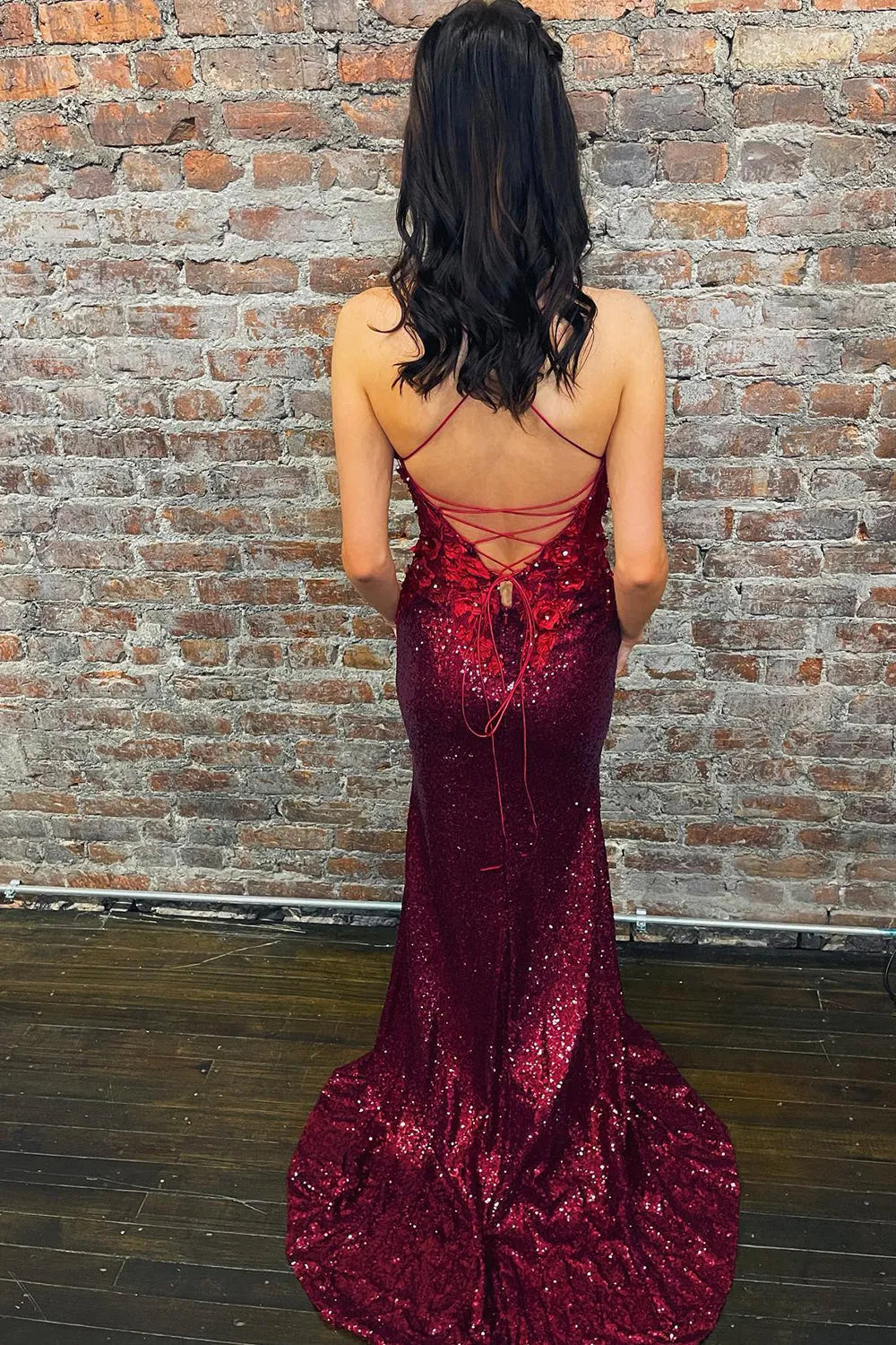 Burgundy V Neck Spaghetti Straps Sheath Sequins Prom Dress with Appliques