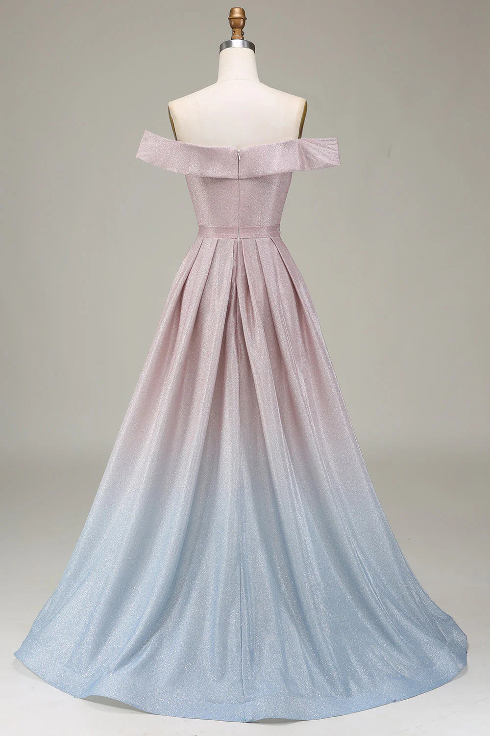 Robe de bal plissée à épaules dénudées, dégradée de gris et de rose scintillante