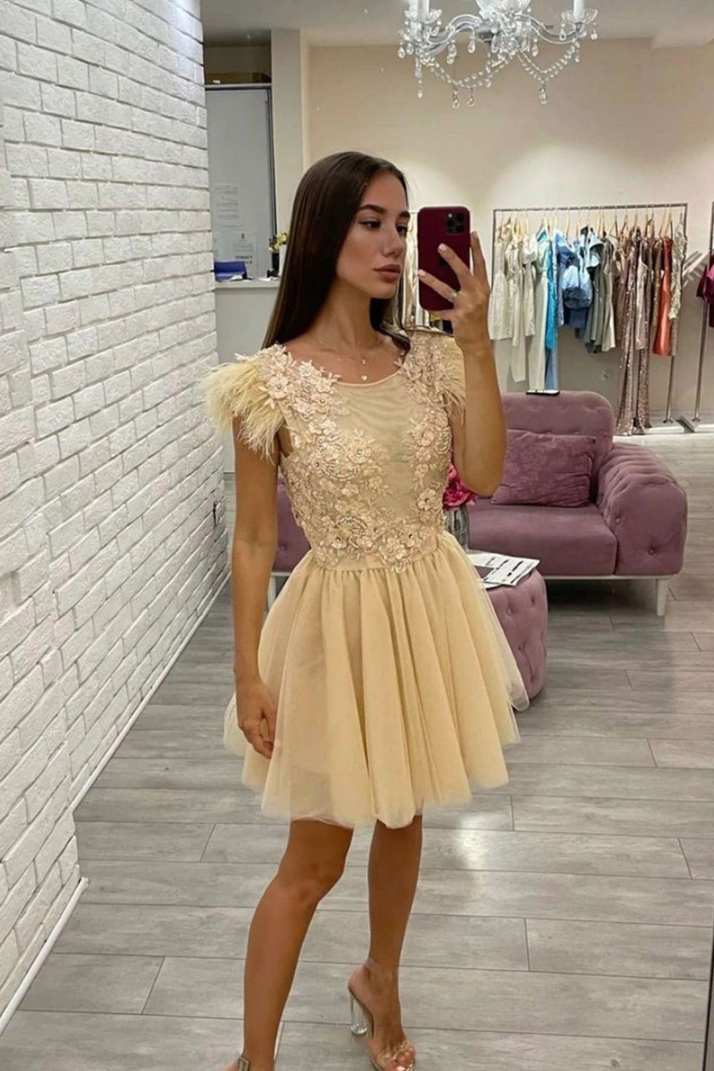 Weitese Champagne A-line Short Homecoming Dress WIth Beading Applique