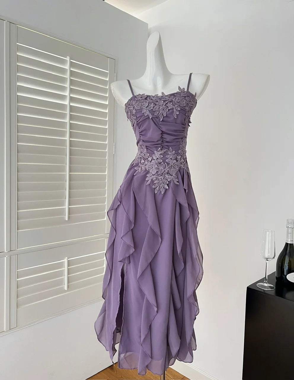 Vestido Weitese de verano francés vintage nuevo morado elegante ajustado sin espalda vestido de fiesta para mujer beige cintura alta sin mangas volantes vestido de fiesta largo 