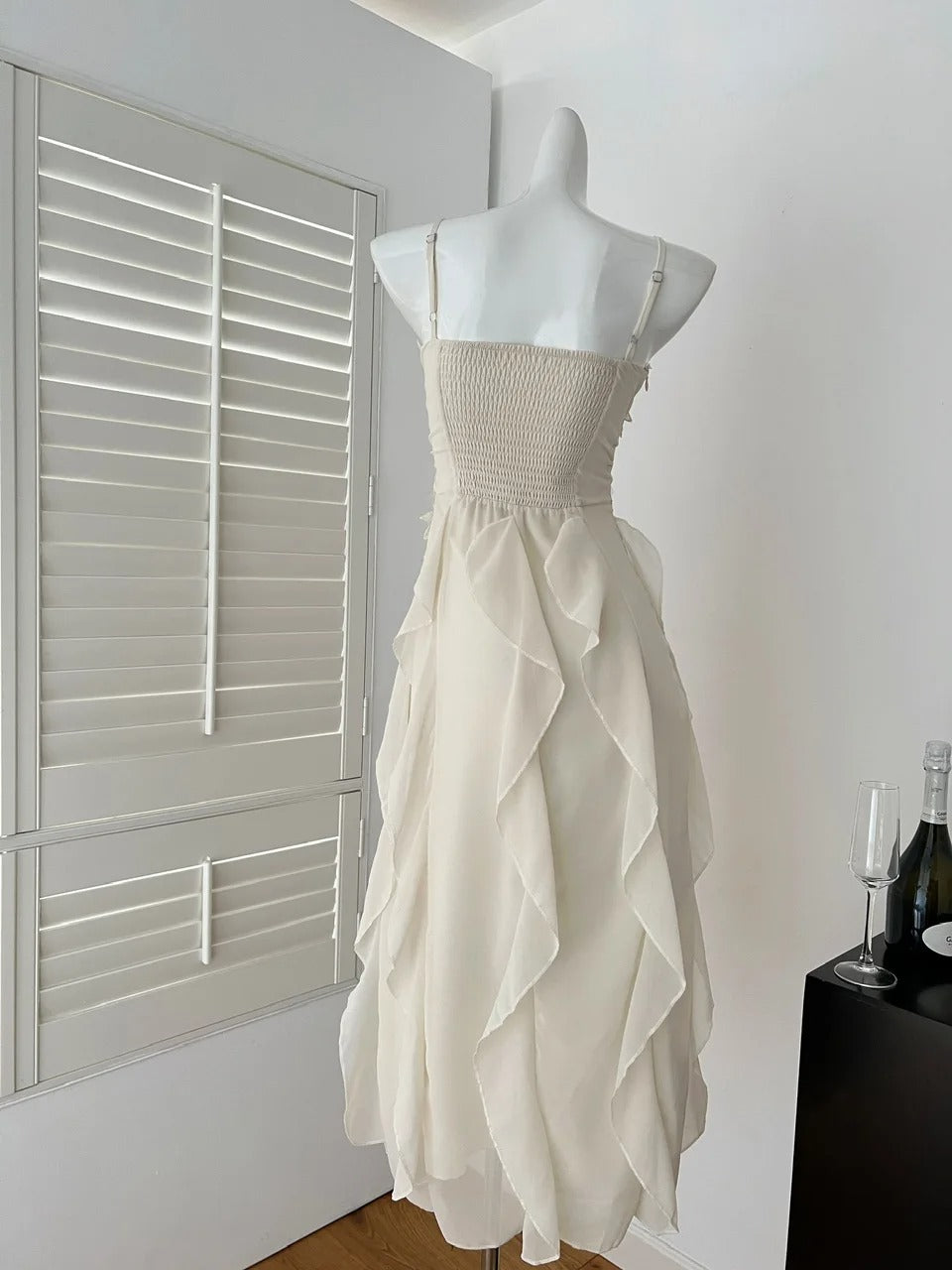 Vestido Weitese de verano francés vintage nuevo morado elegante ajustado sin espalda vestido de fiesta para mujer beige cintura alta sin mangas volantes vestido de fiesta largo 