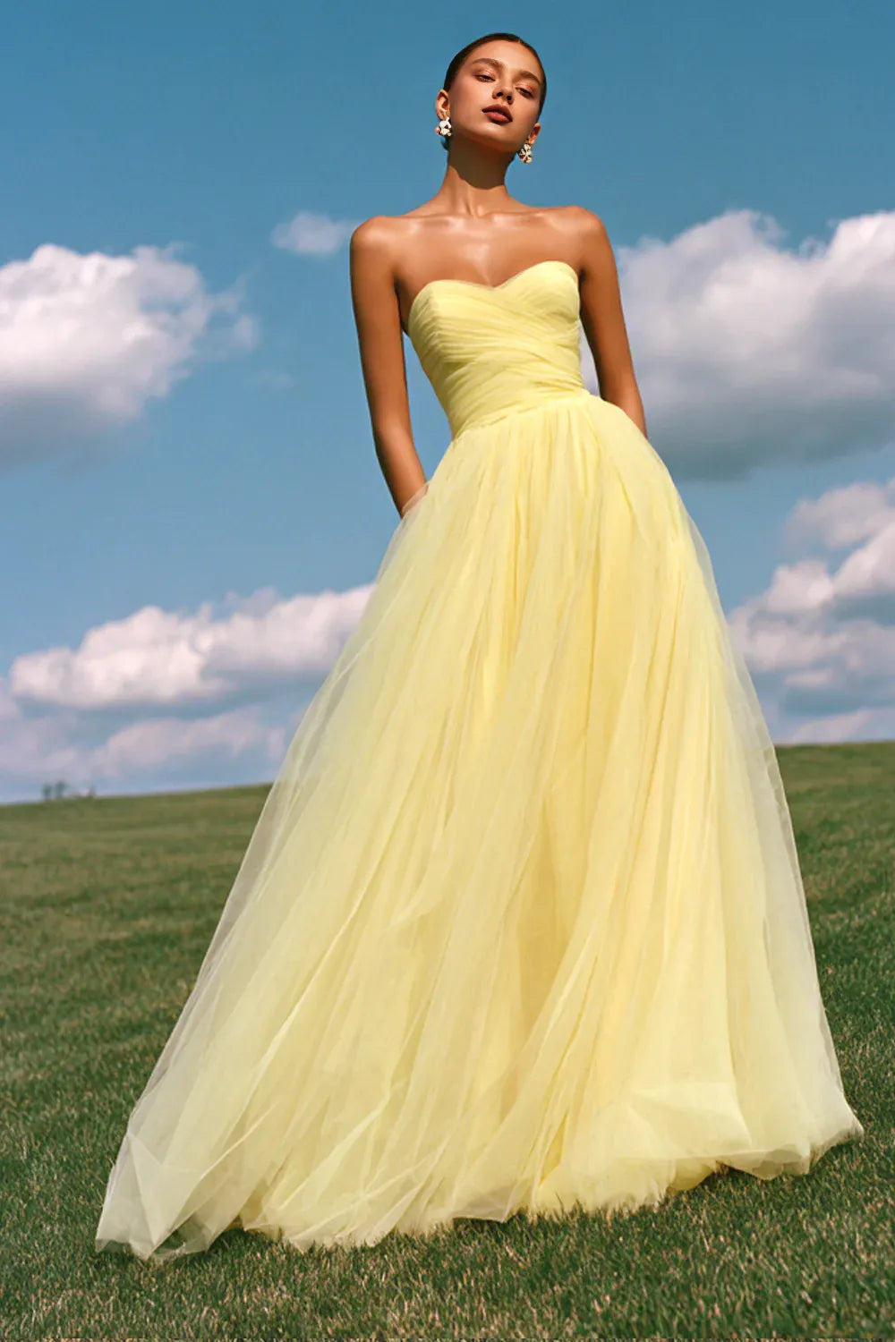 Charming A-Line Sweetheart Sleeveless Tulle Sweep/Brush Train Prom Dress
