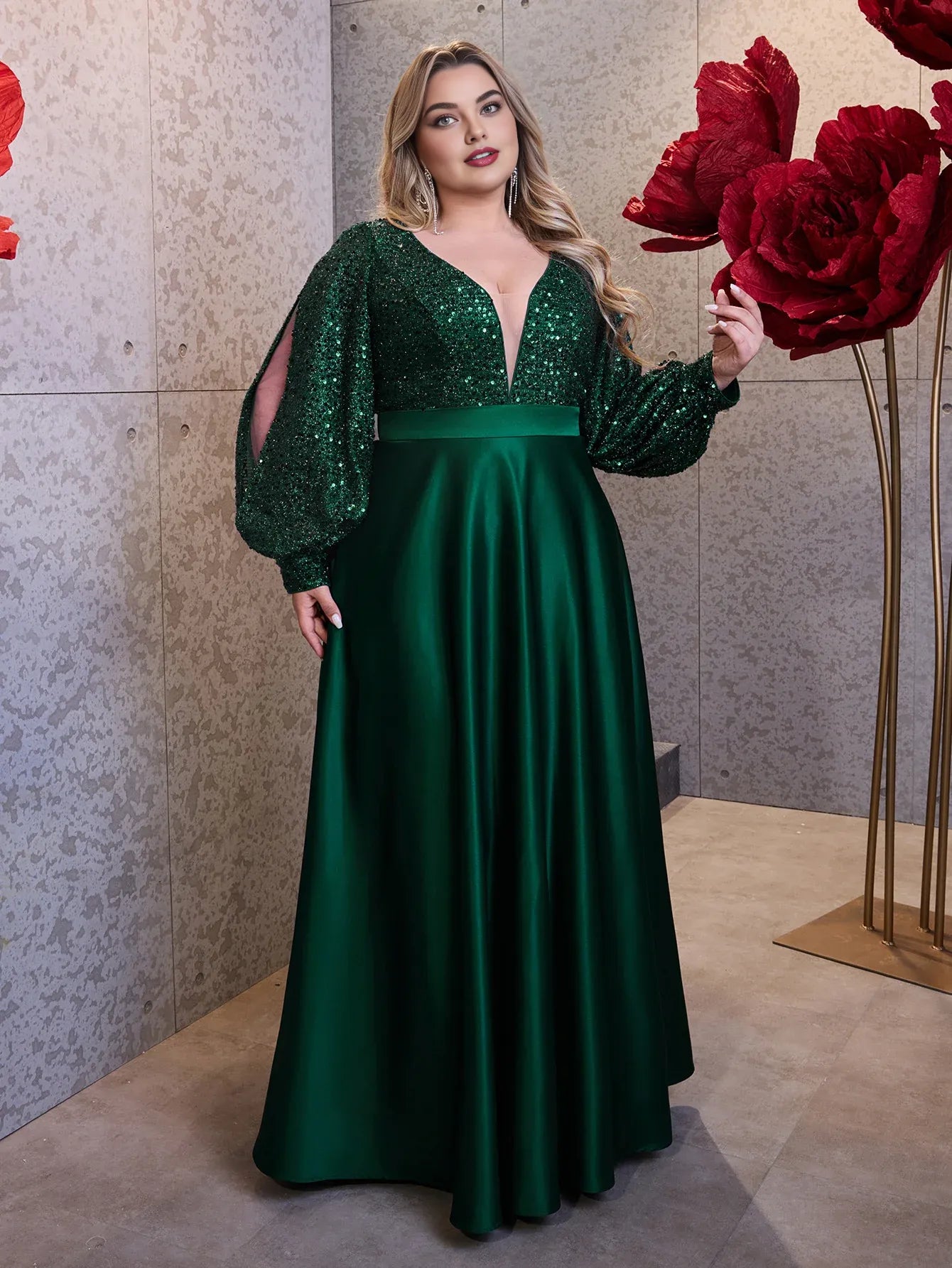 Charming A-line V Neck Long Sleeve Zipper Up Floor-Length Plus Size Prom Dress