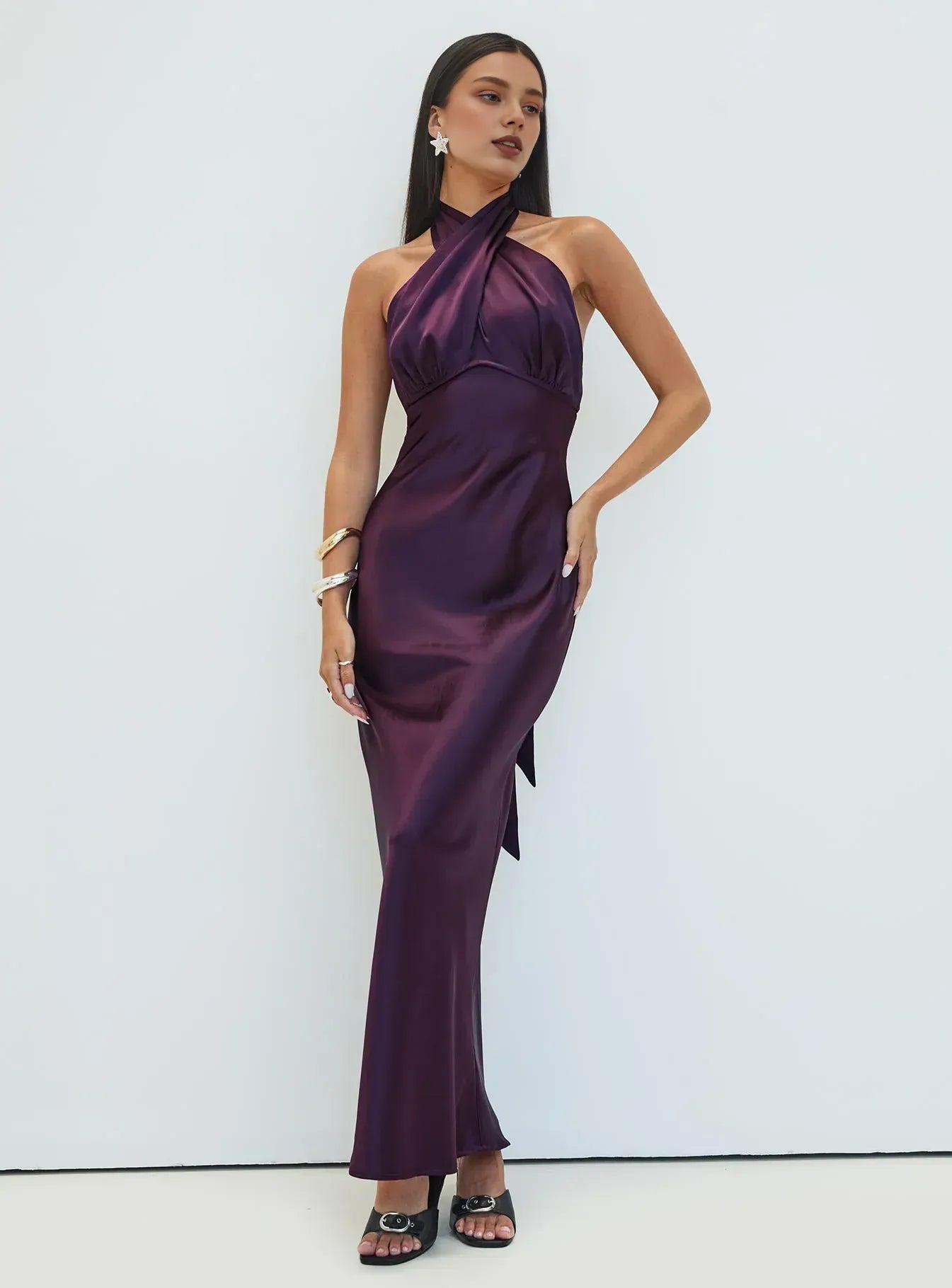 Charming Sheath/Column Halter Neck Sleeveless Backless Floor-Length Prom Dress