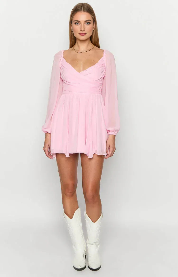 Chic A-Line/Princess V Neck Long Sleeve Backless Above Knee Homecoming Dress