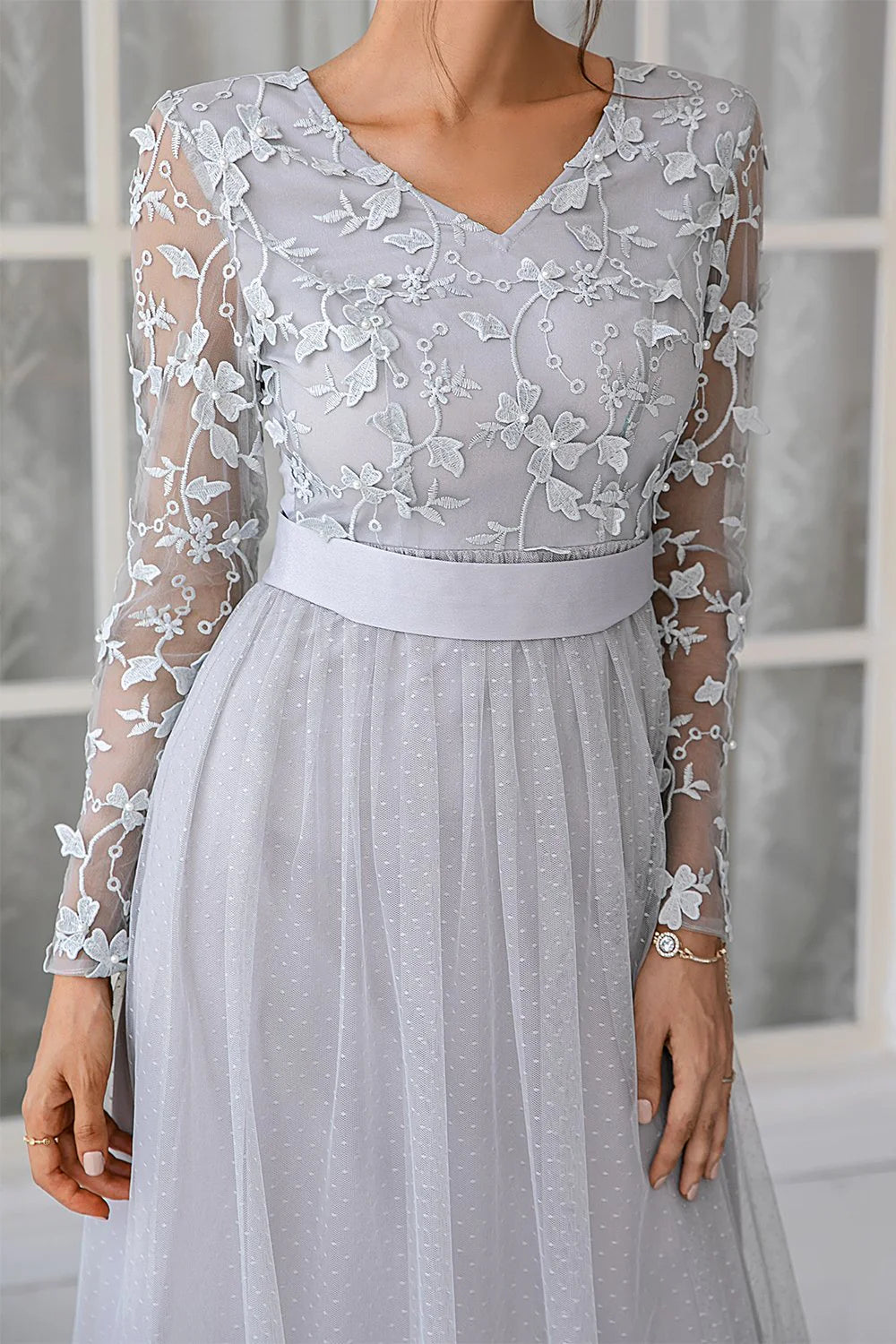 Chic A-Line V Neck Long Sleeve Zipper Up Floor-Length Mother of the Bride Dress