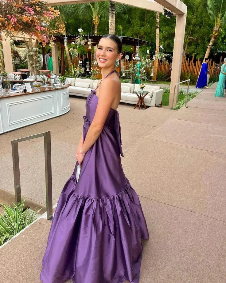Chic Halter Sleeveless Sleeveless Satin Tiered Maxi Formal Dress
