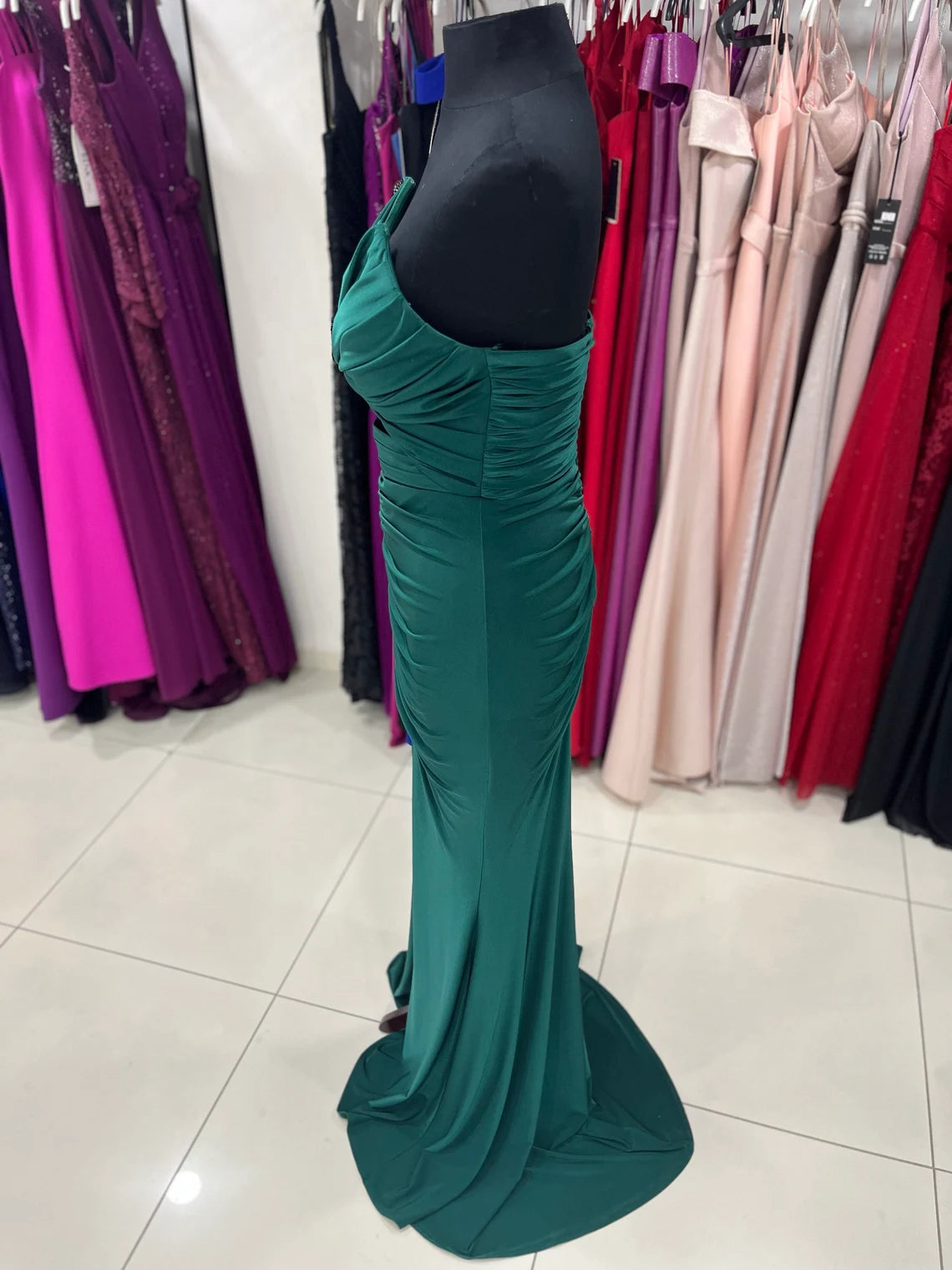 Vestido elegante de fiesta de graduación de sirena, sin mangas, con hombros descubiertos y largo hasta los tobillos 