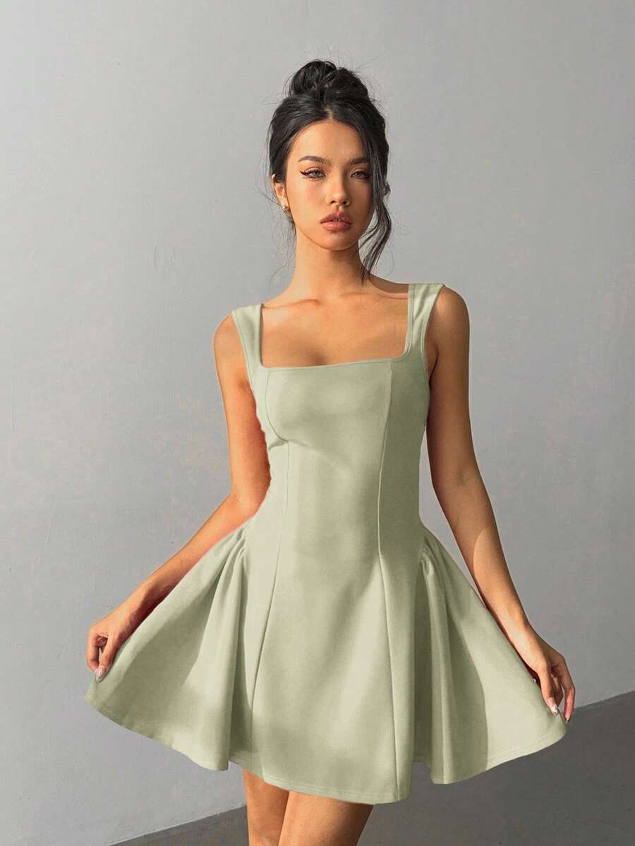 Chic A-Line Square Neck Bow Back Solid Color Sage Green Mini Homecoming Dress