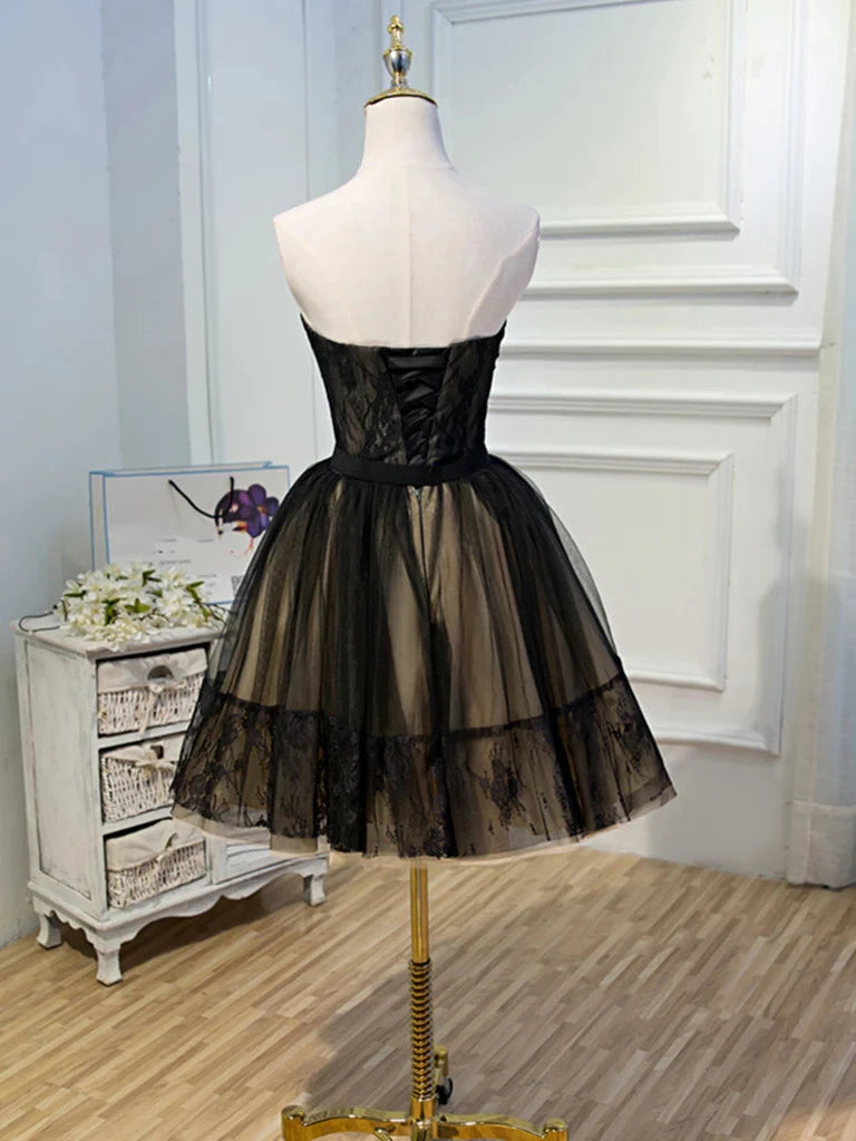 Chic A-Line Sweetheart Corset Floral Lace Tulle Black Short Homecoming Dress