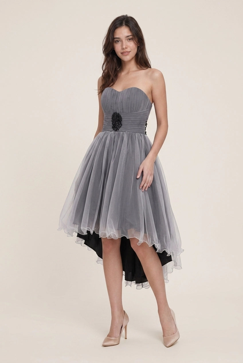 Chic A-Line Sweetheart Ruched Tulle Black And White High-Low Homecoming Dress