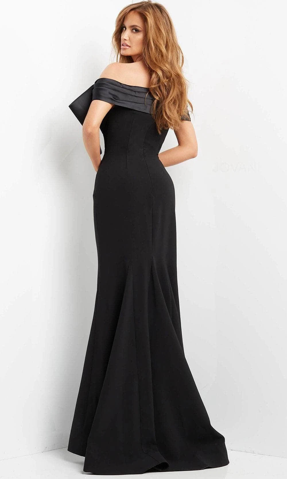 Chic Mermaid Off-Shoulder Bow Embellished Crystal Black Floor-Length Prom Dress