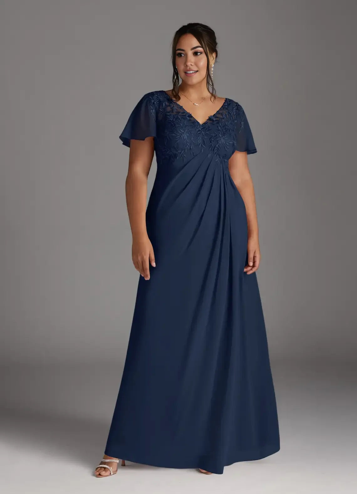 Robe Weitese élégante bleu marine foncé, coupe trapèze, col en V, en mousseline de soie, longueur au sol, manches flottantes, dos illusion, grande taille, pour mère de la mariée 