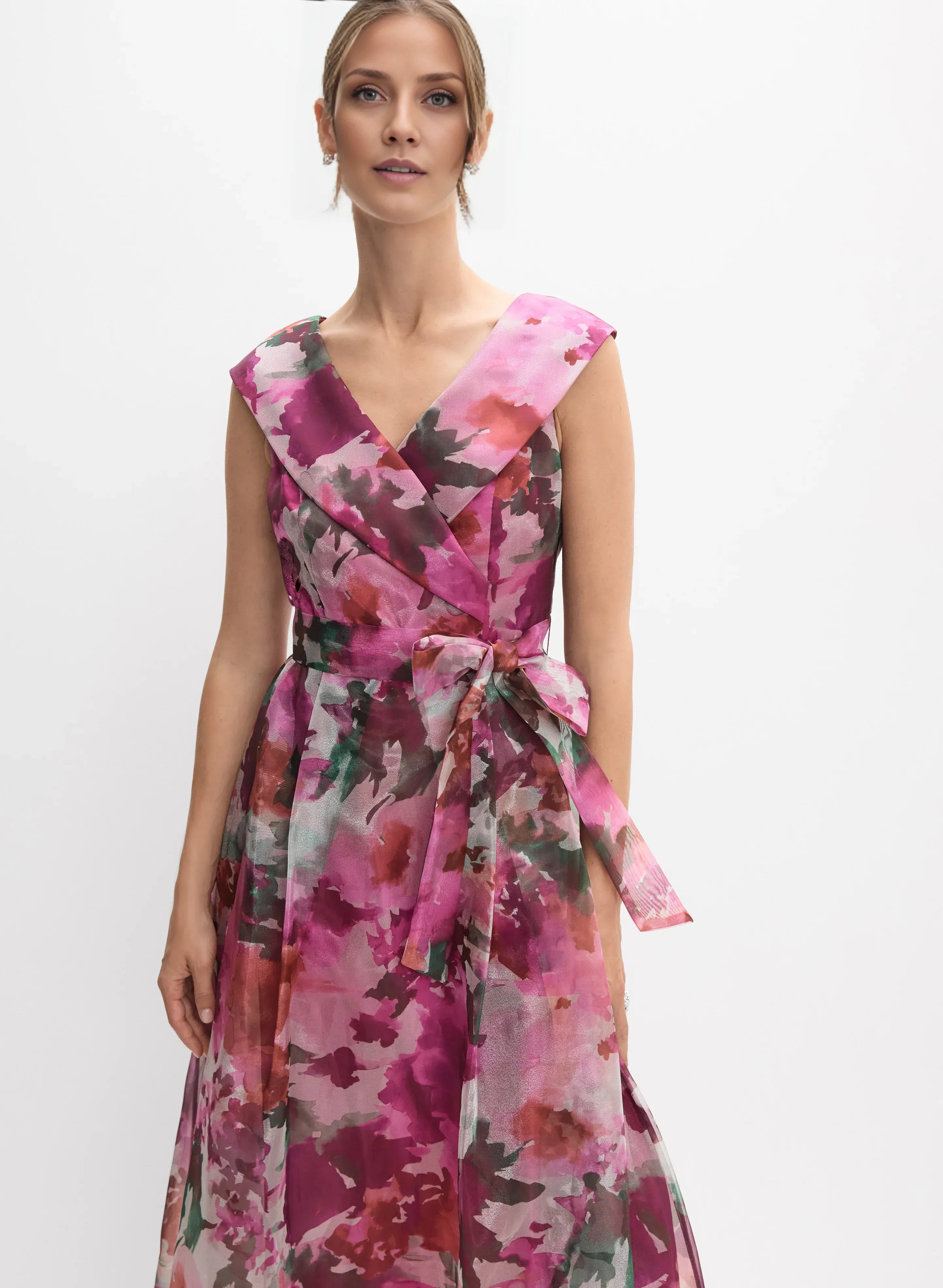 Classic A-Line V-Neck Sleeveless Zipper Up Floor-Length Prom Dress