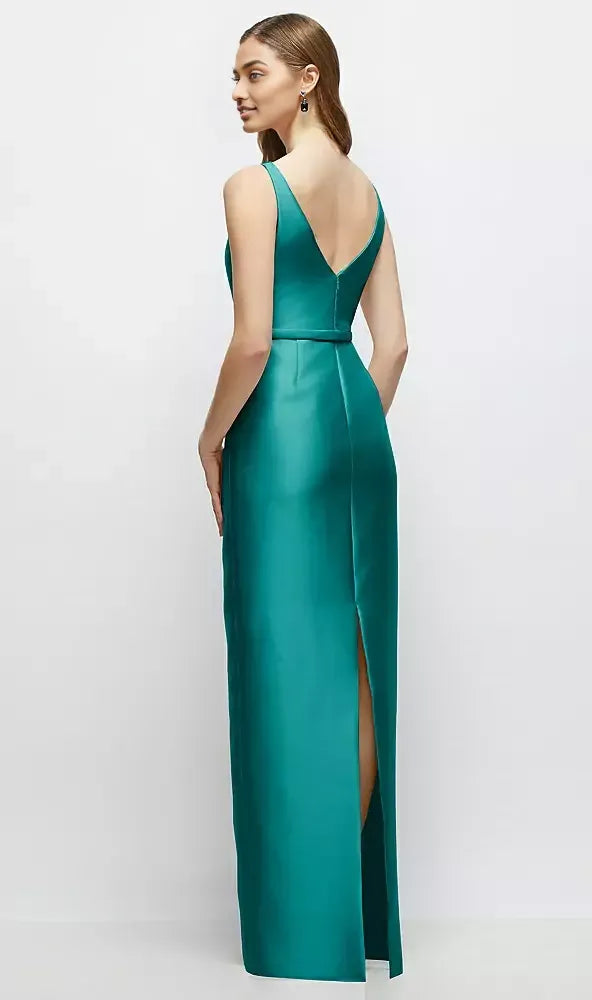 Classic Column Bateau Neck Sleeveless V Back Floor-Length Mother of the Bride Dress