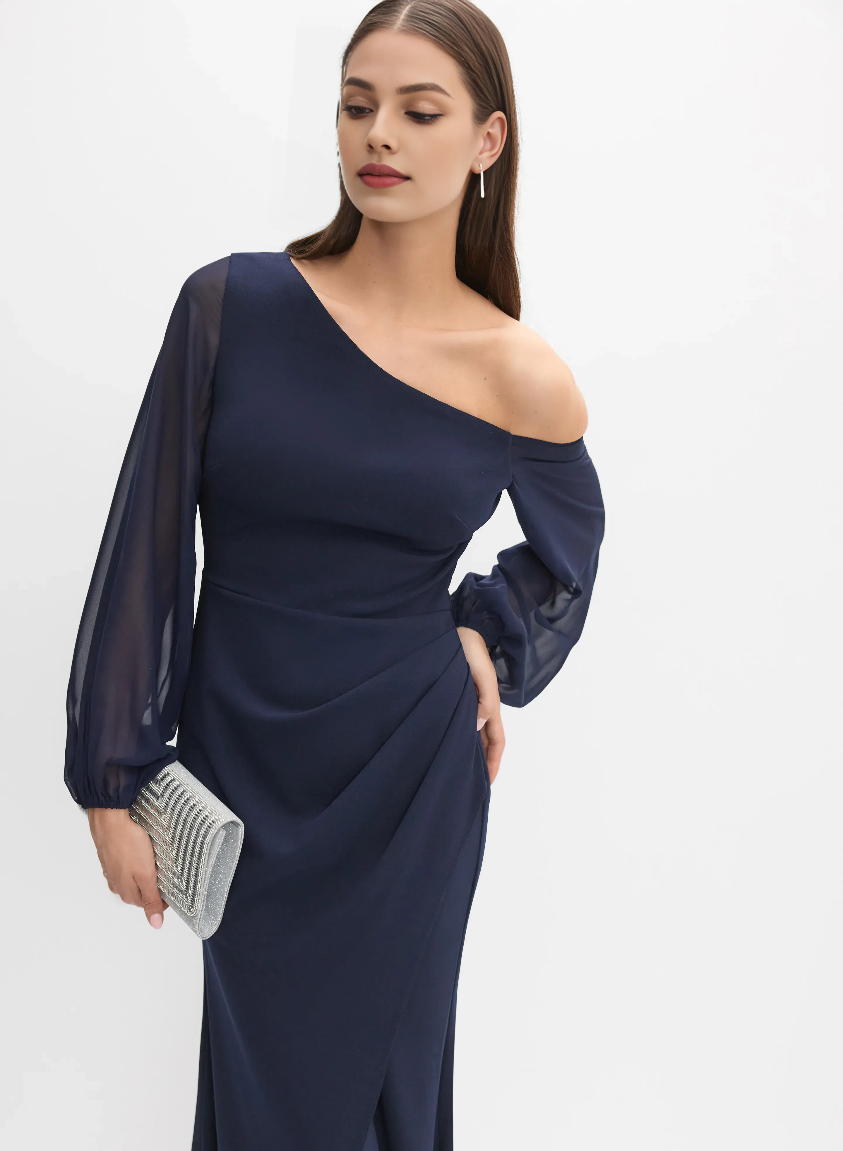 Classic Fitted Asymmetric Neck Long Sleeve Zipper Up Floor-Length Prom Dress