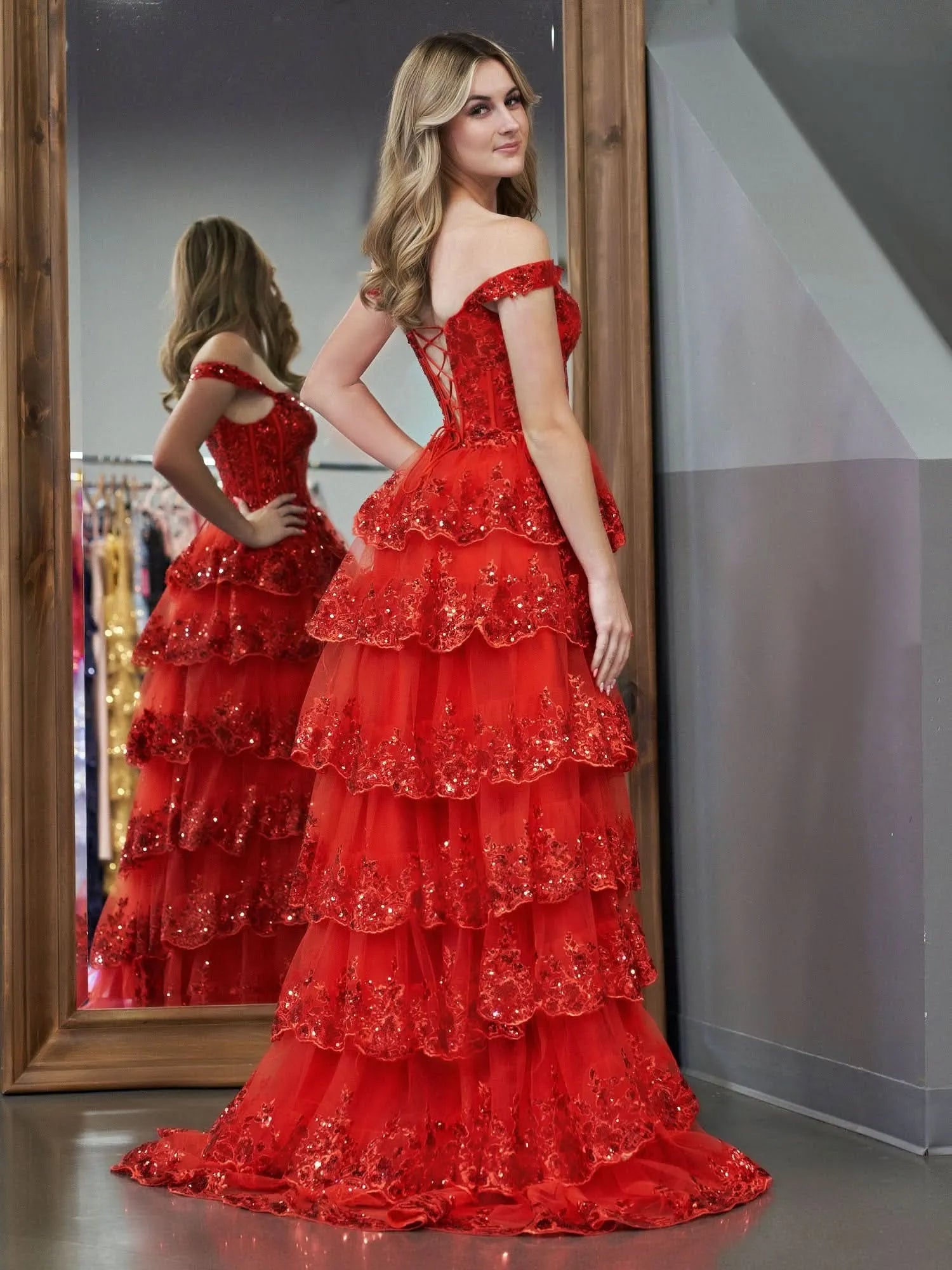 Classic Sweetheart Sleeveless A-Line Tulle Tiered Long Prom Dress