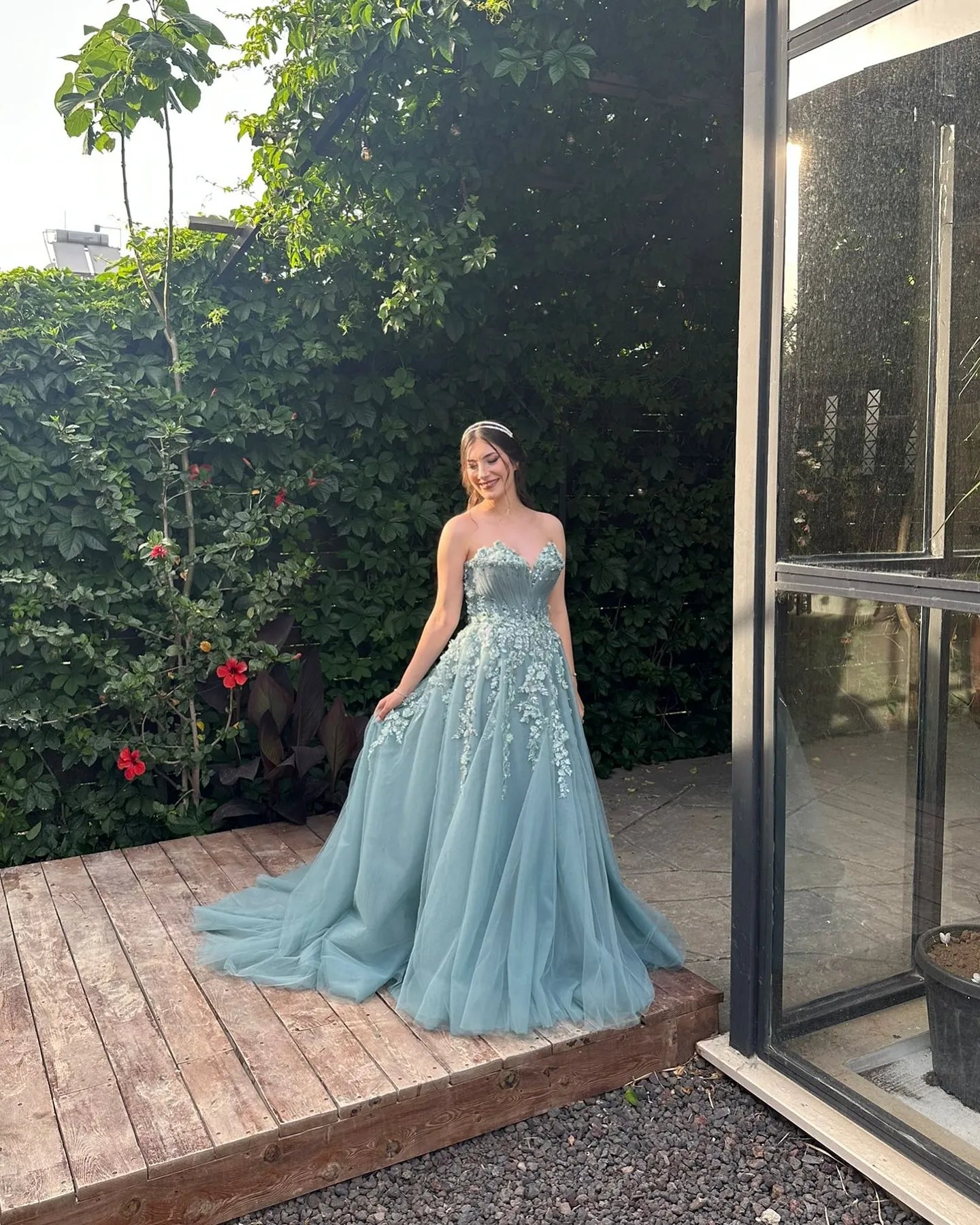 Classy Sweetheart Sleeveless Ball Gown Tulle Appliques Sweep Train Prom Dress