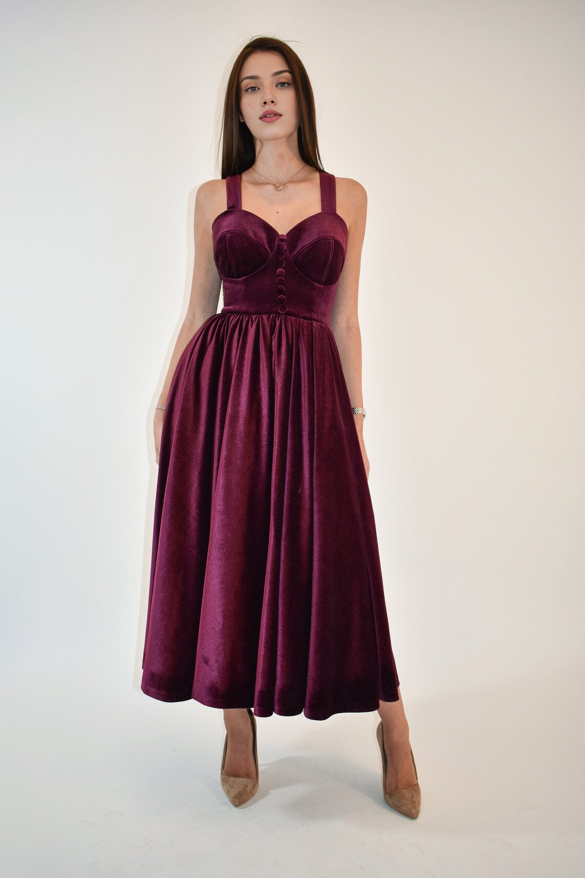 Vestido de fiesta de graduación de terciopelo con corsé, hombros descubiertos, corte A y longitud hasta la rodilla 