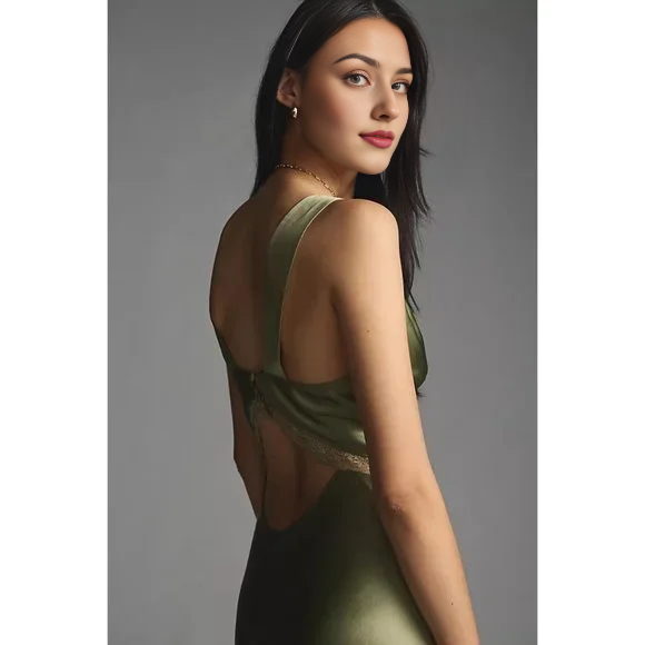 Robe de bal verte sans manches en dentelle, dos nu et décolleté en V profond