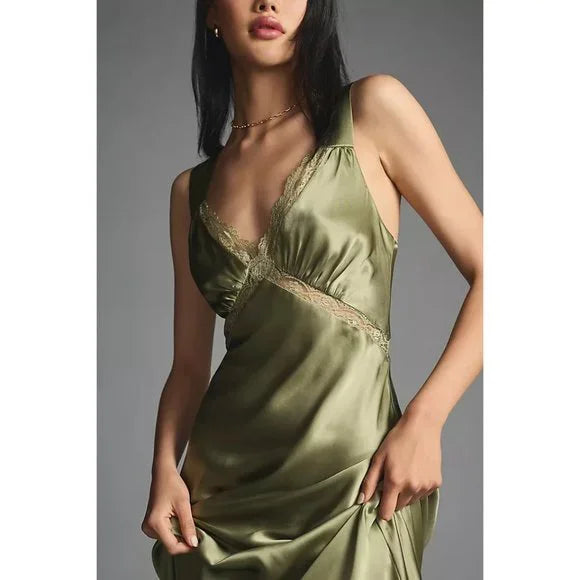 Robe de bal verte sans manches en dentelle, dos nu et décolleté en V profond