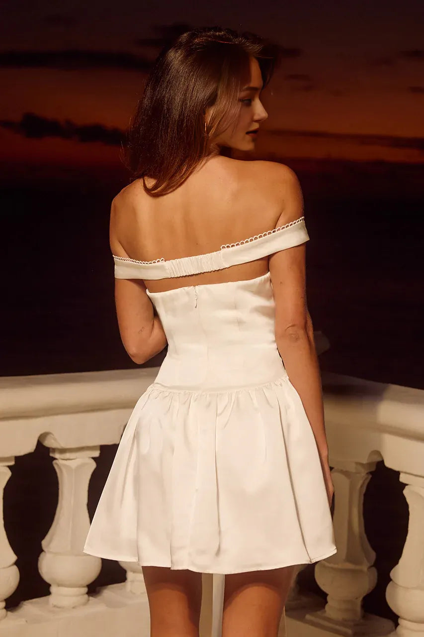 Cute A-Line/Princess Off the shoulder Sleeveless Backless Short-Mini Homecoming Dress