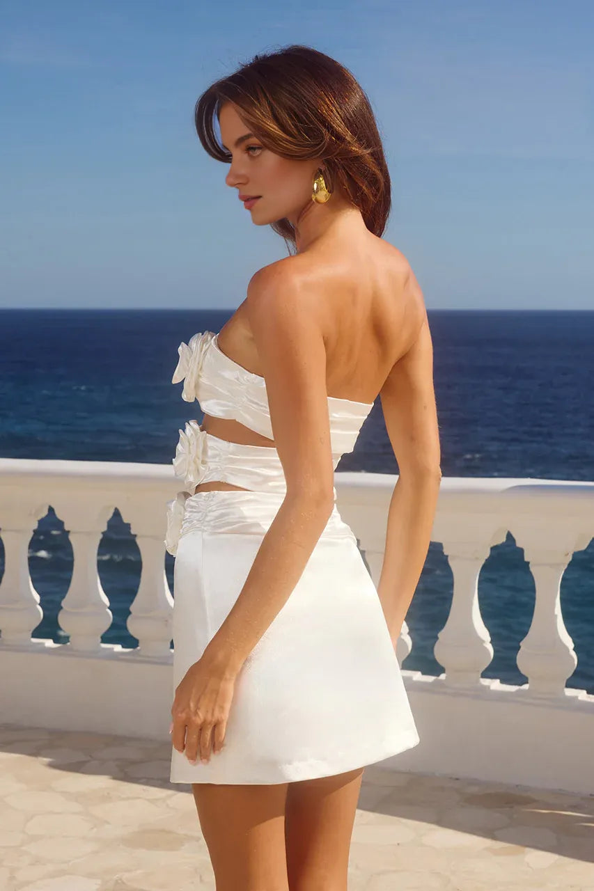 Cute Sheath/Column Strapless Sleeveless Keyhole Short-Mini Homecoming Dress