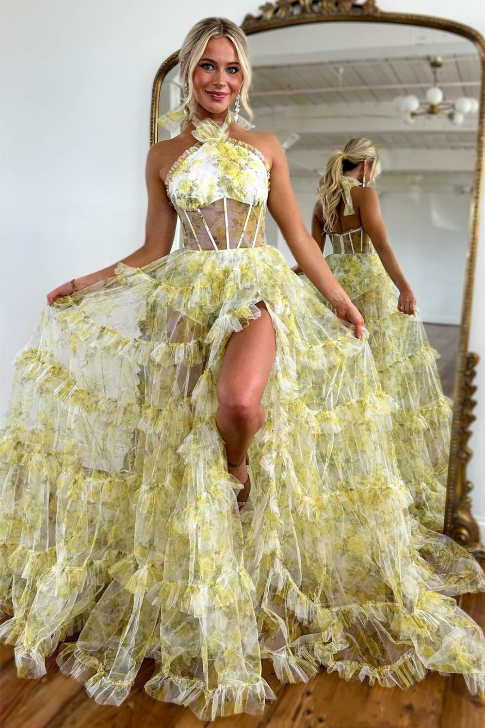 Weitese Cute Yellow A-Line Halter Neck Backless Long Tulle Prom Dress With Slit