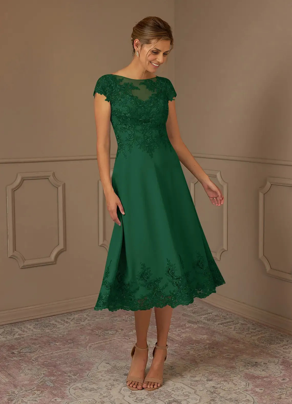 Dark Green A-Line Scoop Lace Tea-Length Dress Cap Sleeve Solid Color Vintage Mother of the Bride Dress
