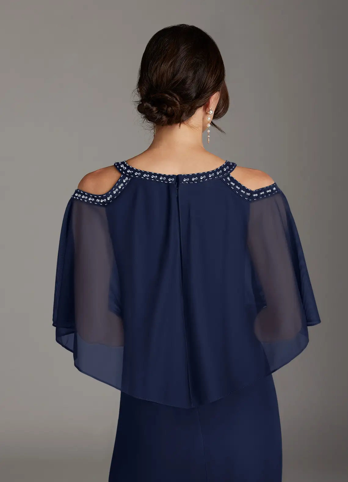 Dark Navy Sheath Sequins Knee-Length Dress Cold Shoulder Sleeve Solid Color Fashion Scoop Neck Mother of the Bride Dress