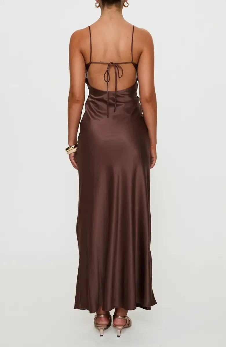 Discount Fitted Spaghetti Straps Sleeveless Satin Floor-Length Prom Dress