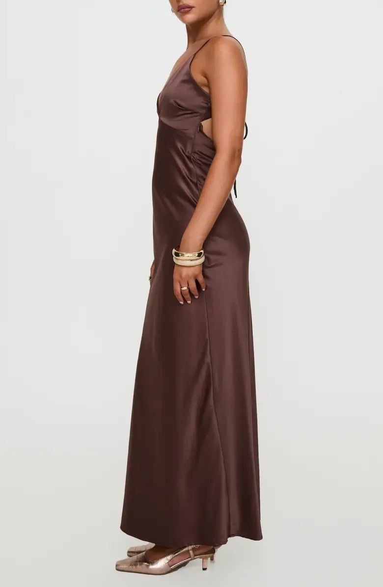 Discount Fitted Spaghetti Straps Sleeveless Satin Floor-Length Prom Dress