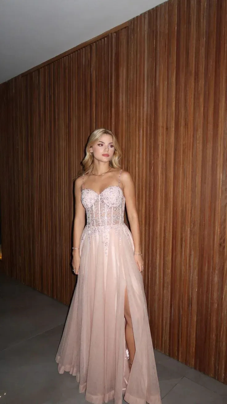 Dreamy A-Line Spaghetti Strap Sweetheart Corset High-Slit Floor-Length Tulle Evening Gown