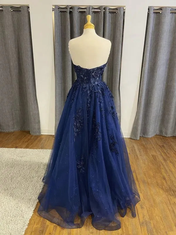 Dreamy A-Line Strapless Sweetheart Lace Appliqué Tulle Floor-Length Evening Ball Gown
