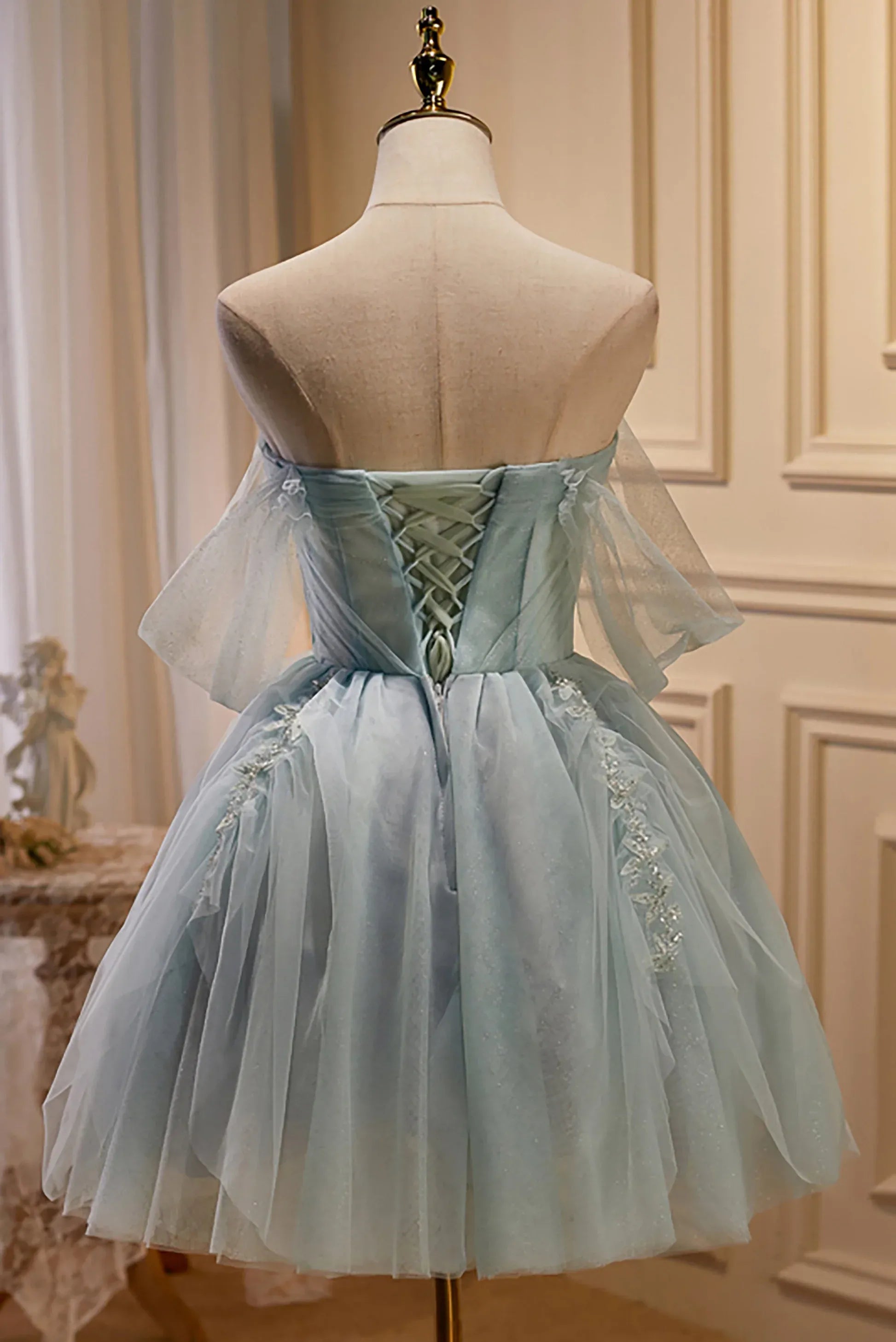 Dreamy Ball Gown Off Shoulder Short Sleeve Tulle Mini Party Dress