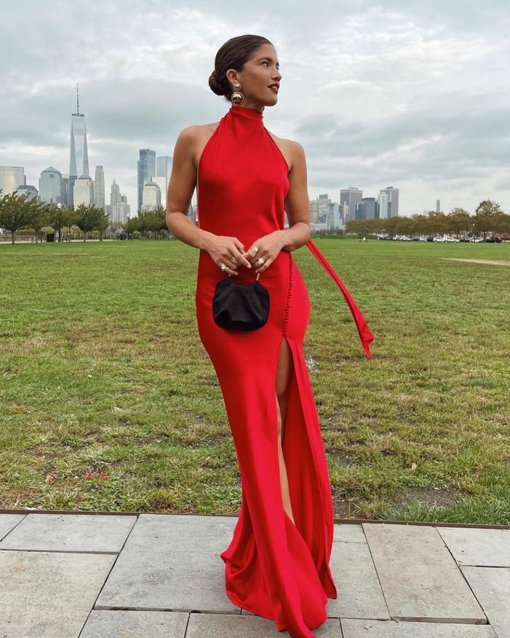 Vestido formal rojo sencillo elegante con lazo en la espalda, largo, abertura, sexy, de satén, para noche, para invitada de boda. Tiendas con vestidos de fiesta. 