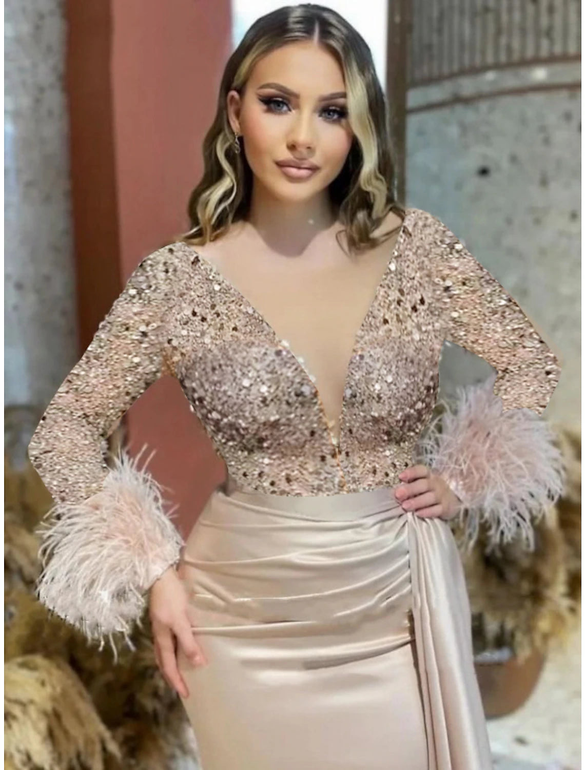 Weitese Mermaid / Trumpet Evening Gown Elegant Dress Formal Wedding Court Train Long Sleeve V Neck Satin with Feather Glitter Ruched