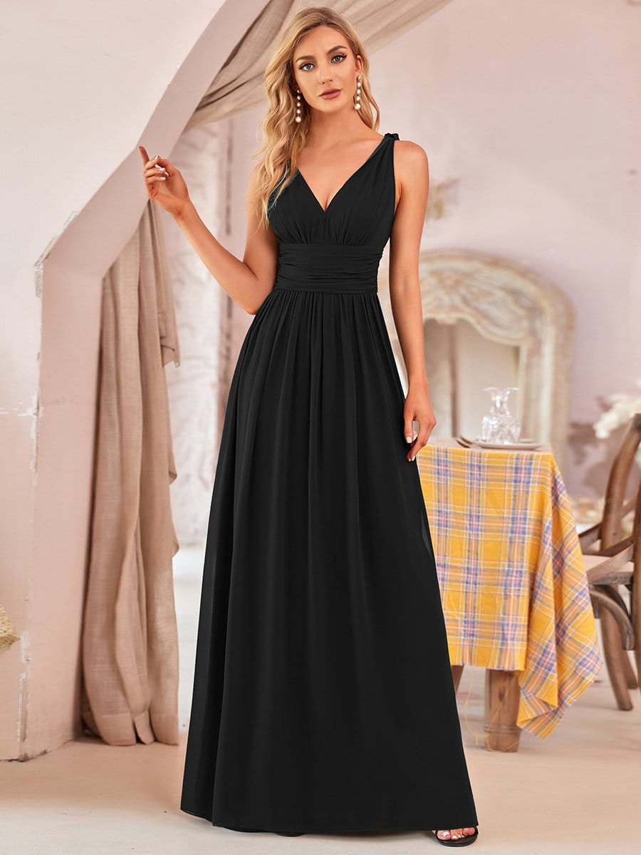 Weitese Pleated Sleeveless V-Neck Chiffon Maxi Dress