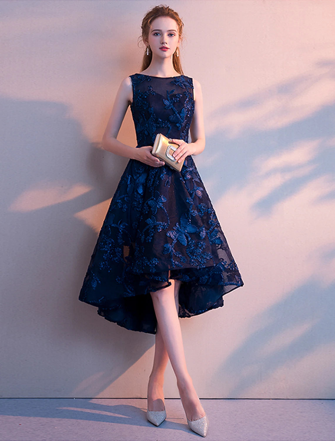 Elegant Weitese A-Line cocktail dress with jewel neck and pleated tulle.