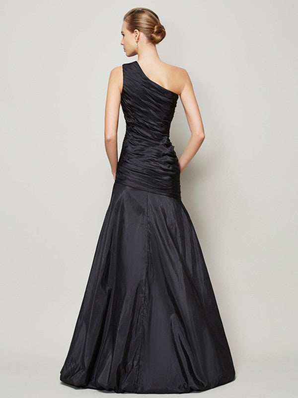 Weitese A-Line one-shoulder pleated long taffeta bridesmaid dress, side view.