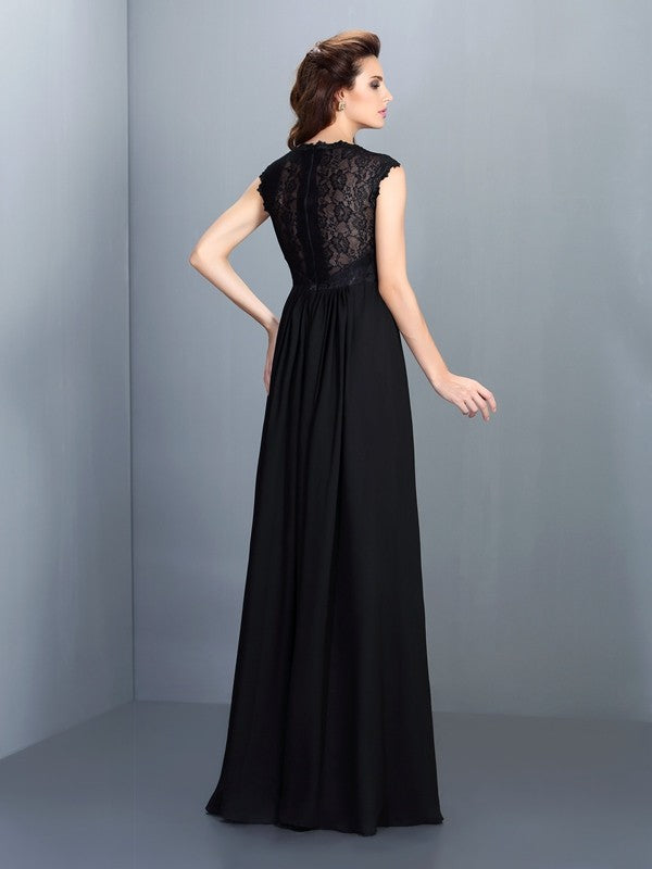 Close-up of lace bodice and chiffon skirt on Weitese bridesmaid dress.