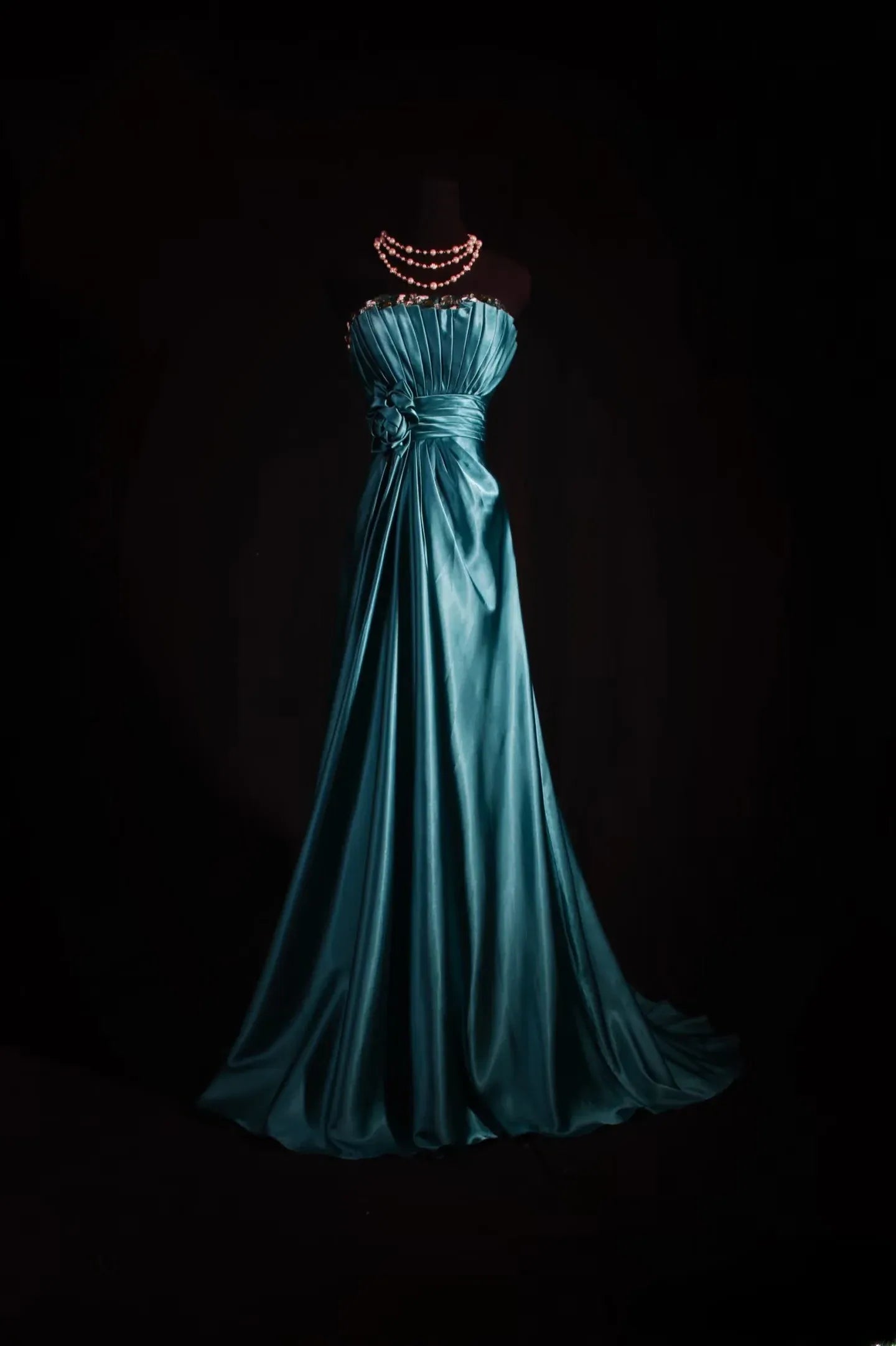 Elegant A-Line Strapless Pleated Waist Flower Satin Floor-Length Evening Gown