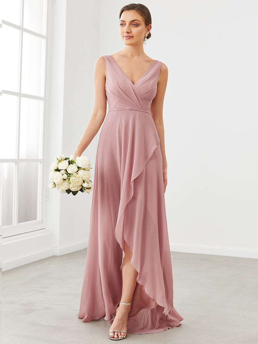 Close-up of the V-neckline and bodice details on the Weitese chiffon bridesmaid dress.