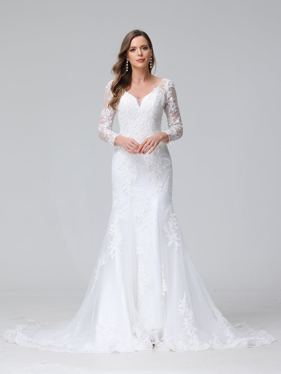 Trumpet mermaid wedding dress with V-neck and long lace sleeves.