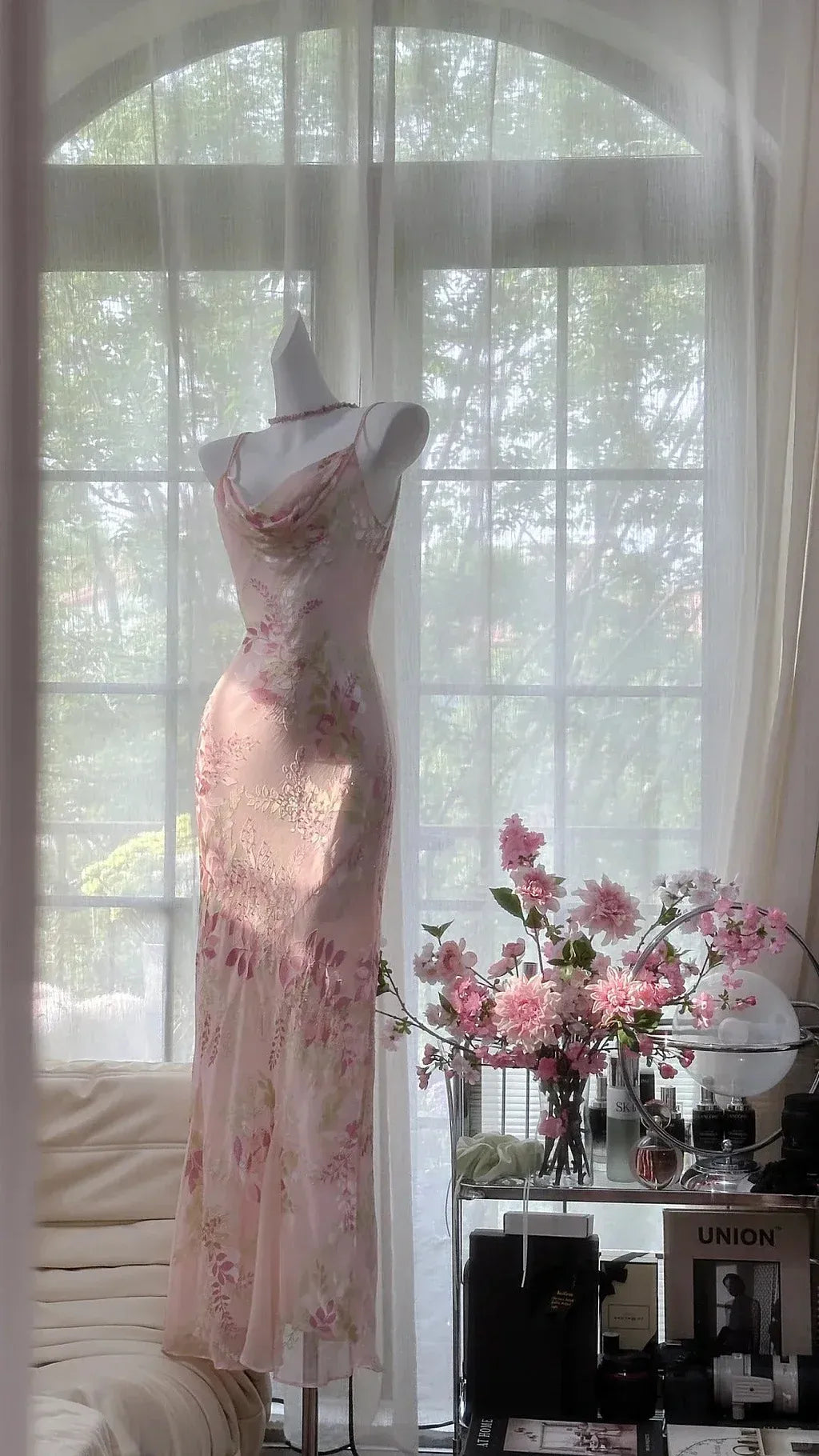 Elegant Mermaid Cowl Neck Sleeveless Chiffon Maxi Formal Dress