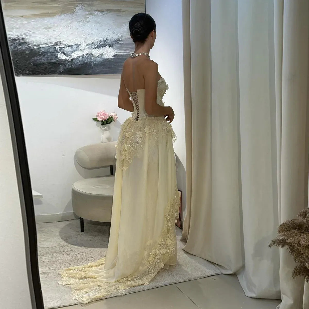 Elegant Mermaid Strapless Sleeveless Lace-Up Back 3D-Flower Lace Appliqué Wedding Dress