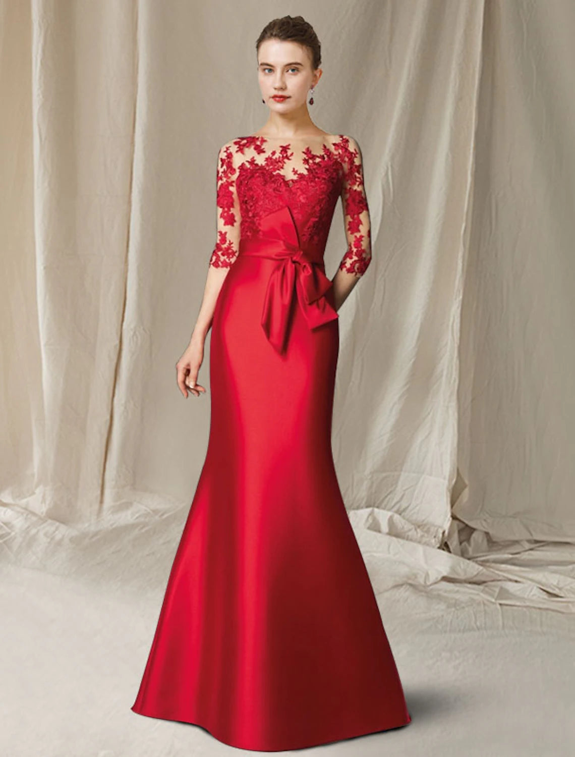 Elegant Mermaid Trumpet Mother of the Bride Dress with jewel neck and half sleeves.