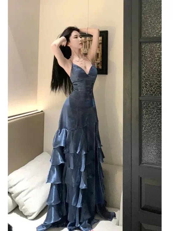 Elegant Mermaid V-Neck Spaghetti Strap Lace-Up Back Floor-Length Cocktail Dress