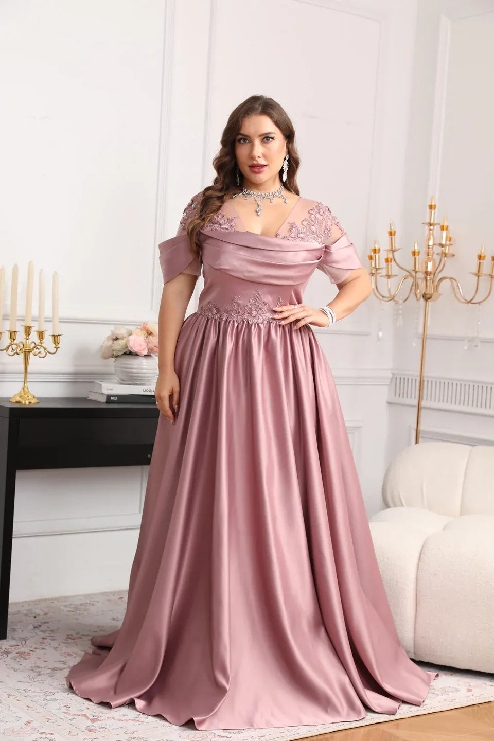 Elegant Plus Size A-Line Off-The-Shoulder Short Sleeve Lace Appliques Satin Mother Of The Bride Dress